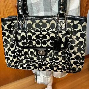 Coach Penelope Sig C Shoulder Bag Black Canvas Leather Jacquard Authenticated